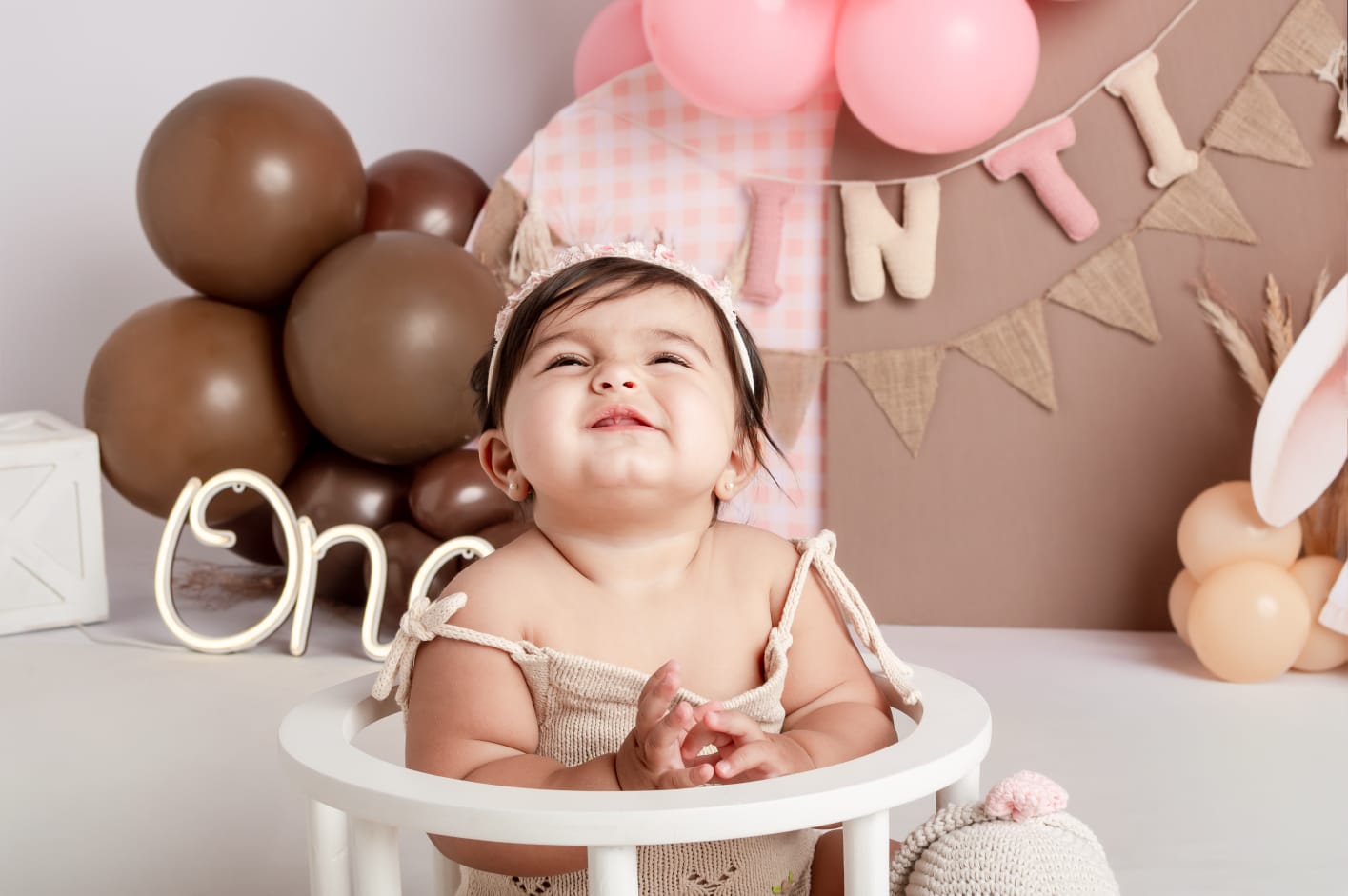 Inti riendo feliz